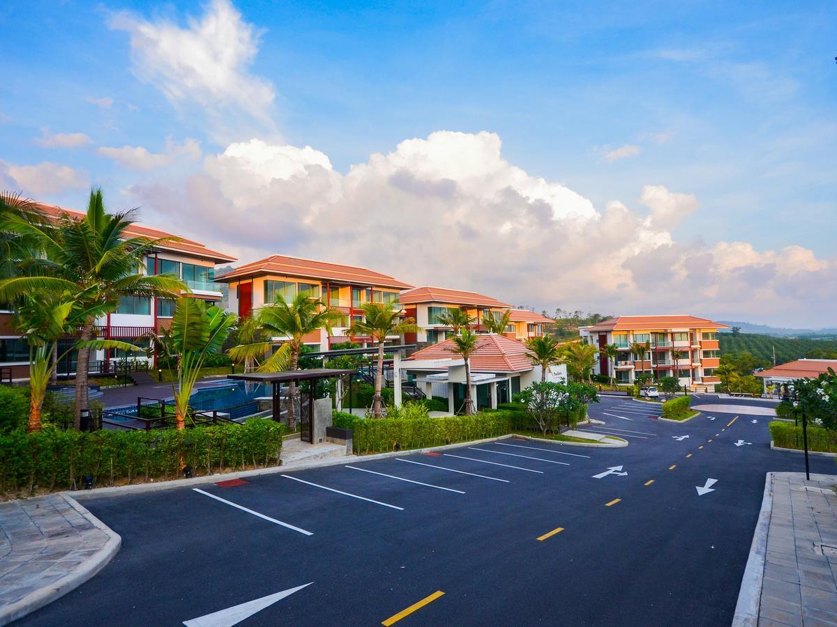 Phumundra Resort Phuket Екстериор снимка