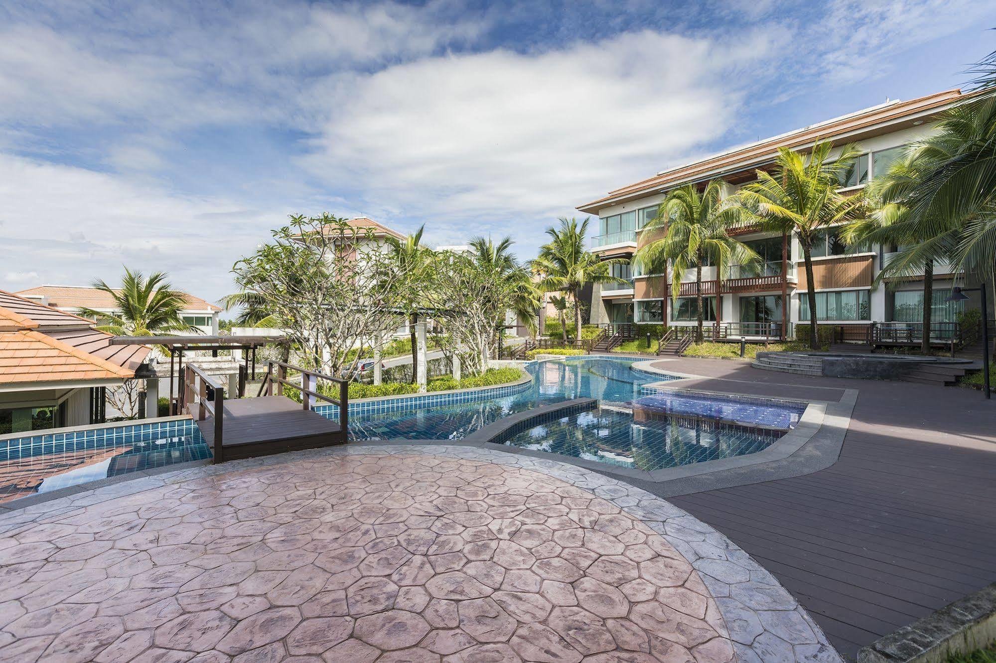 Phumundra Resort Phuket Екстериор снимка